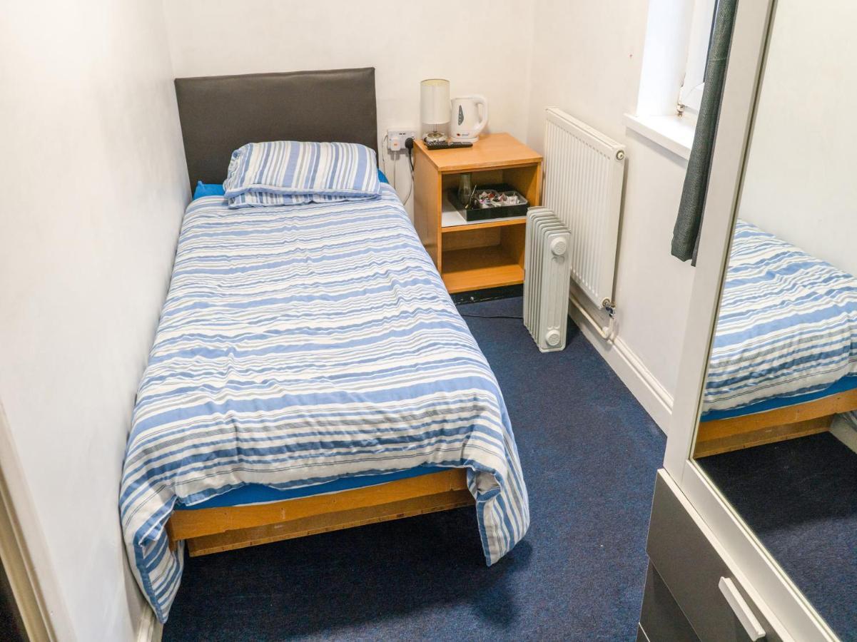 La Tavola Calda Hotel Nuneaton Eksteriør bilde